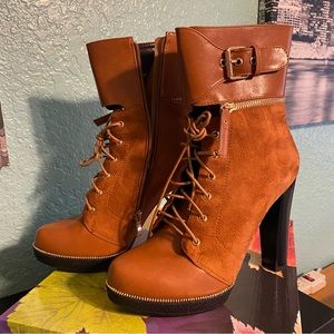 Ladies fancy ankle booties